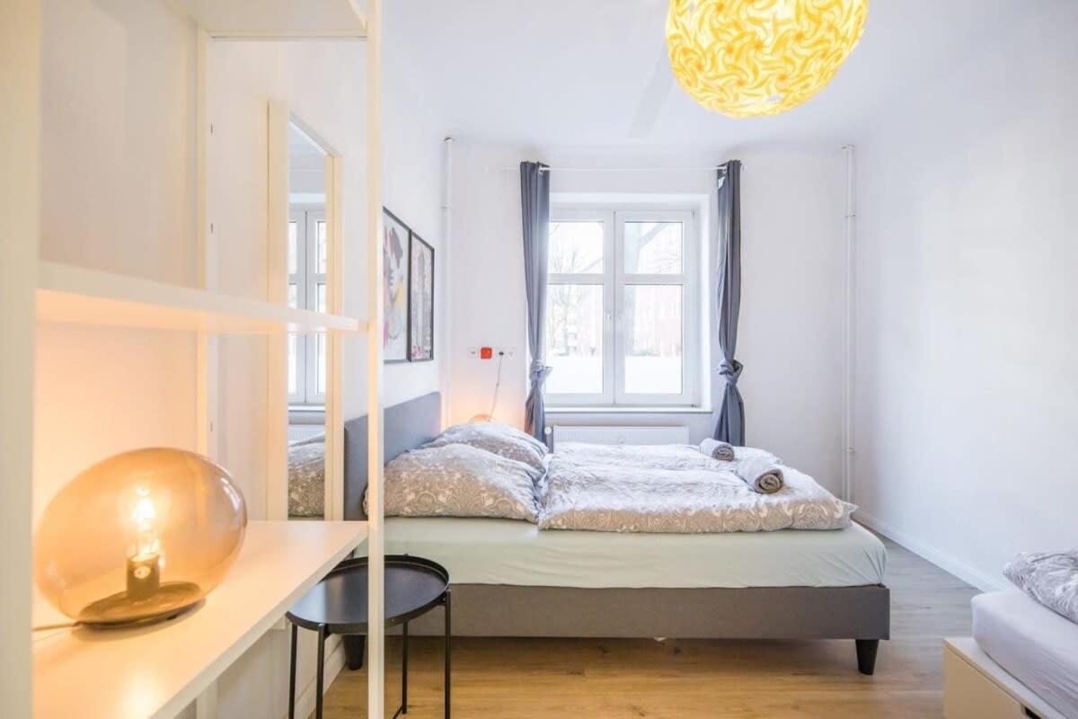 Lejlighed Spacious Two Br Close To Stadtpark And Street Parking *