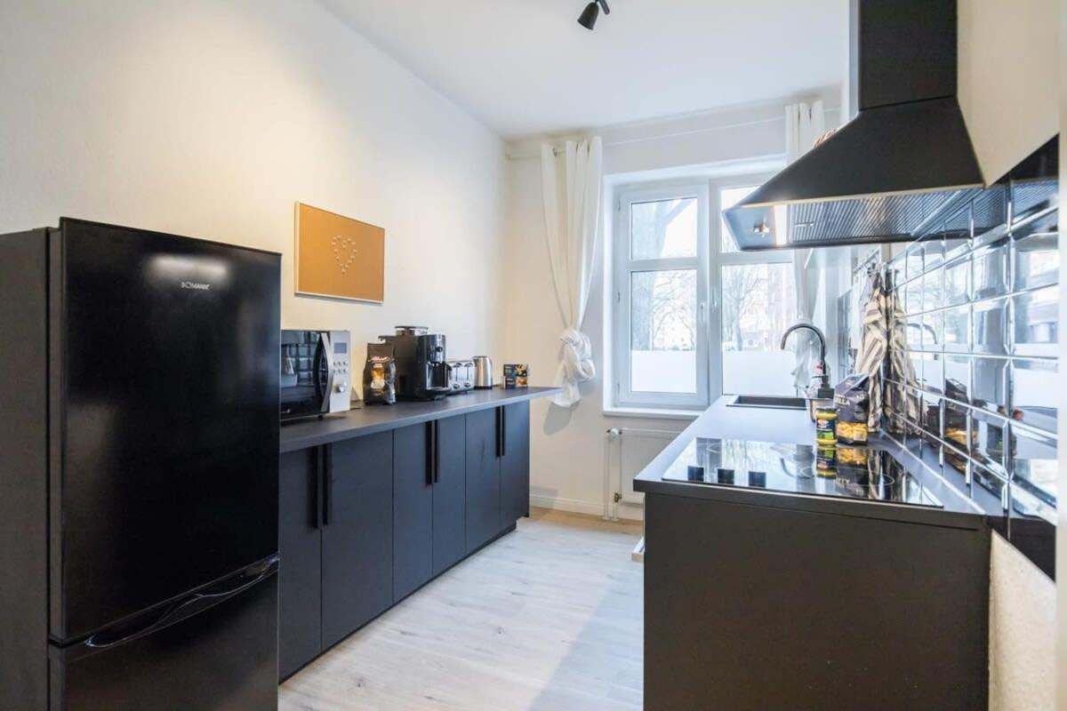 Spacious Two Br Close To Stadtpark And Street Parking * Hamborg